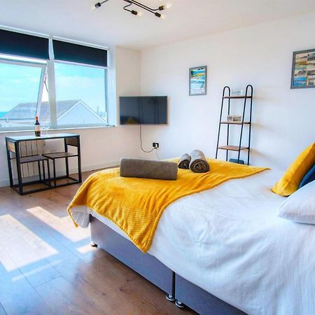 Swn Y Mor - 1 Bedroom Studio - Saundersfoot Buitenkant foto